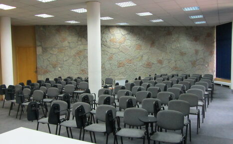 Арендовать Гостиница Репинская