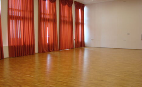 Арендовать Атмосфера Танцевальный зал