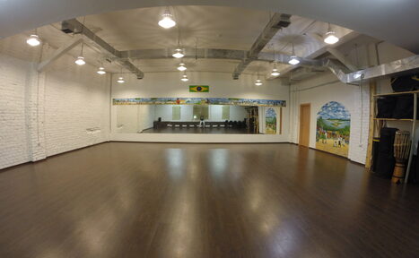 Арендовать ЖИНГА, академия бразильской культуры