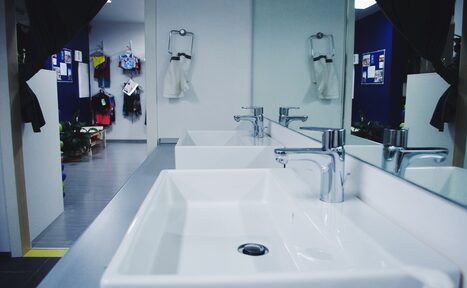 Арендовать Йога «Bikram Yoga MSK» Йога-зал с хорошей вентиляцией