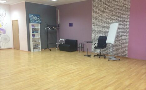 Арендовать ЛАуРА Академия Life-образования Большой тренинг-зал