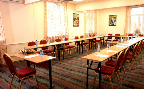 Арендовать Maxima Hotels