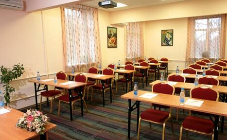 Арендовать Maxima Hotels