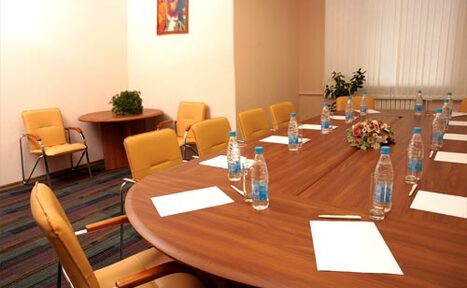 Арендовать Maxima Hotels