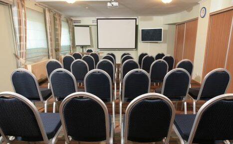 Арендовать Maxima Hotels