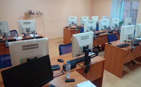 Арендовать Тренер-ИТ. Большой учебный класс с компьютерами