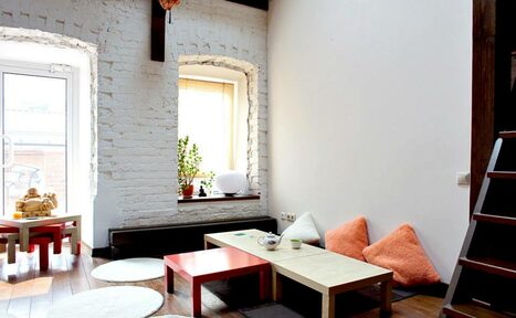 Арендовать Центр "Женский мир" Небольшой танцевальный зал с зеркалами