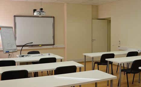 Арендовать Большая учебная аудитория с залом для кофе-брейков