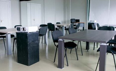 Арендовать JD Studio Зал Мастер-Классов с зеркальной стеной