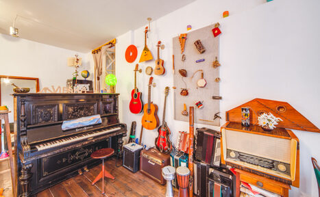 Арендовать Тайм-кафе в центре с музыкальным и акустическим оборудование