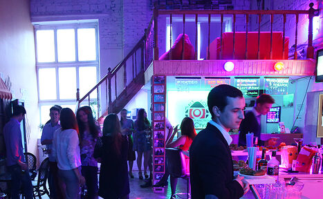 Арендовать Лофт Моя Студия Лофт-кухня, 2 этажа, свет и звук