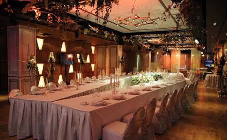 Арендовать 8 Колонн