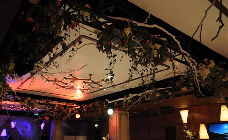 Арендовать 8 Колонн