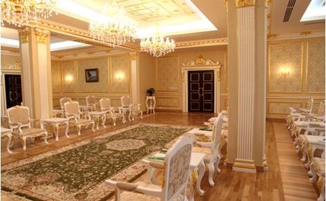 Арендовать Greenwood Expo Зал в версальском стиле