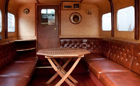 Арендовать Моторная яхта Триумф