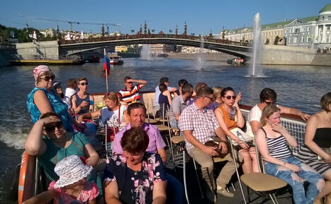 Арендовать Теплоход Шаман для шумных вечеринок