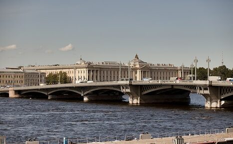 Арендовать Hello Hostel