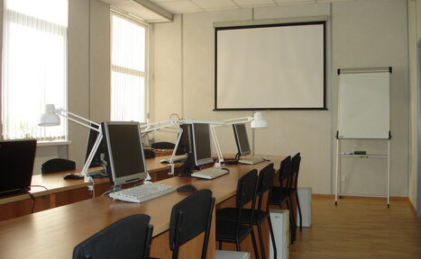 Арендовать Компьютерный класс: проведение семинаров, тренингов, обучени