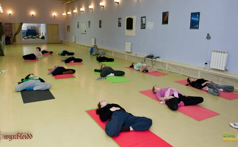 Арендовать Дом Лета, Семейный Центр Здесь танцуют и йожатся