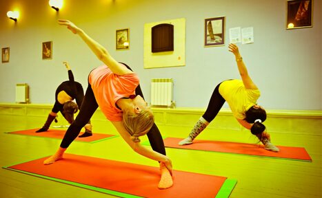 Арендовать Дом Лета, Семейный Центр Здесь танцуют и йожатся