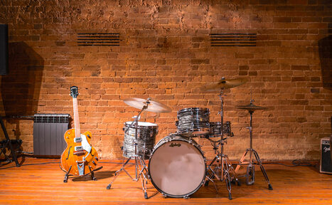 Арендовать Kontora Grill Pub. Арт-лекторий 