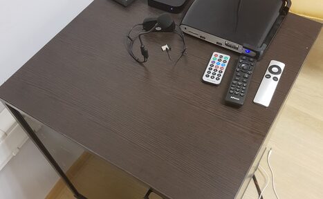 Арендовать Конференц-зал с овальным столом 