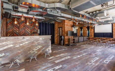 Арендовать  Лофт Курс. Двухэтажное арт-лофт