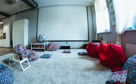 Арендовать Loft Gallery Miramar Творческий лофт с кухней