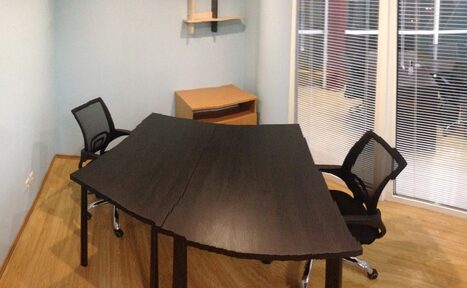 Арендовать В центре Сочи сдаются в аренду уютные и светлые оборудованны