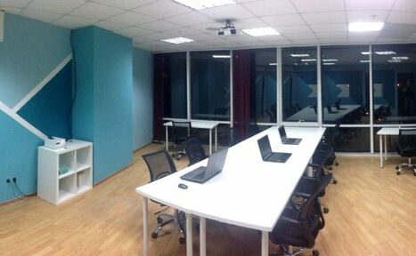 Арендовать В центре Сочи сдаются в аренду уютные и светлые оборудованны