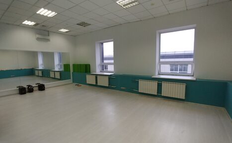 Арендовать Яркий зал для танцев и вечеринок