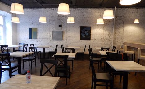 Арендовать Светлое кафе под закрытие