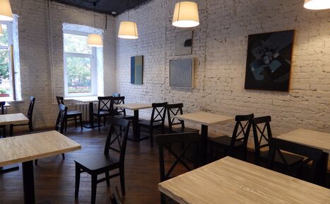 Арендовать Светлое кафе под закрытие