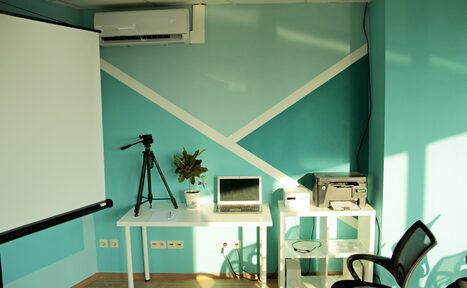 Арендовать Сдается Конференц-зал в центре Сочи от 1000 р/час. 