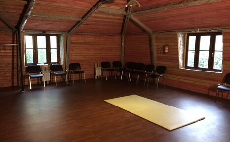 Арендовать Школа Креатива Мансарда в центре Москвы