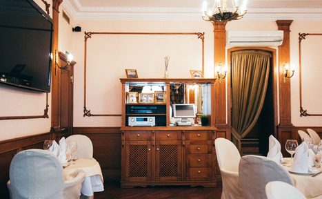 Арендовать Porter House (Портер Хаус). Светлый банкетный зал под закрытие