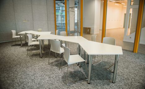 Арендовать Newsroom Конференц-зал с уникальным дизайном