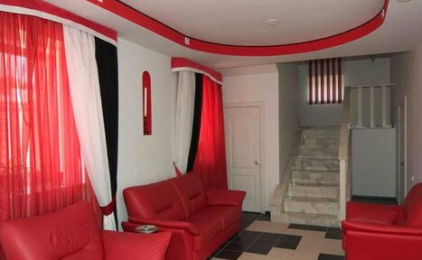 Арендовать Клуб "Тройка"