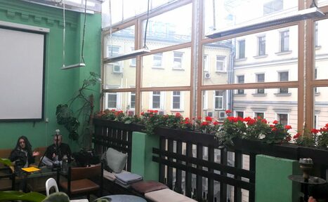 Арендовать Бар 44 Творческий лофт с выходом на крышу