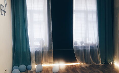 Арендовать Уютный и светлый зал в центре города