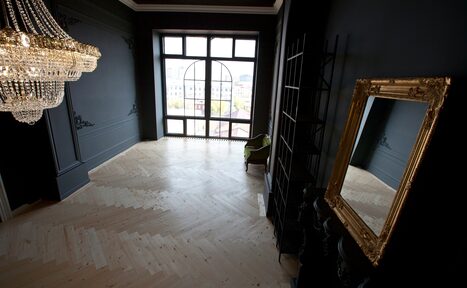 Арендовать Naked studio. Темный лофт для фотосессий