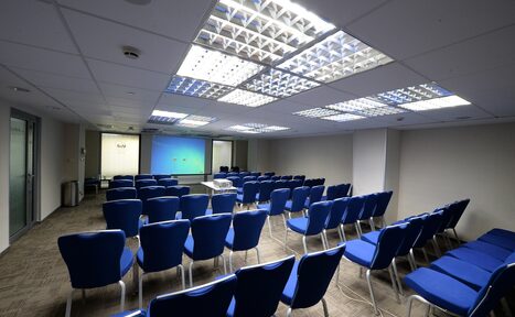 Арендовать Romantic Stream Зал-трансформер для деловых мероприятий