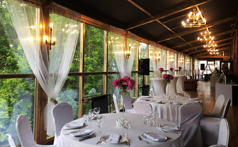 Арендовать Gold&Dance Лофт-пространство со стеклянными стенами