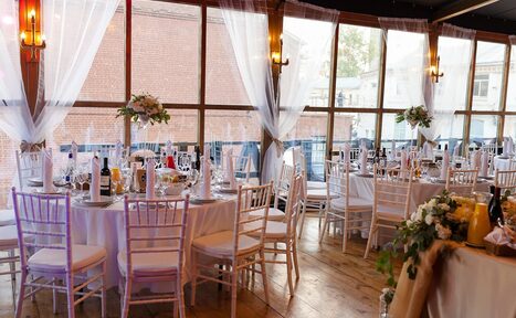 Арендовать Gold&Dance Лофт-пространство со стеклянными стенами