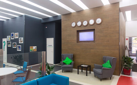 Арендовать GrowUp коворкинг. Дизанерский конференц-зал