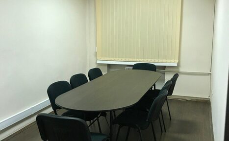 Арендовать Комната для переговоров, групповых занятий