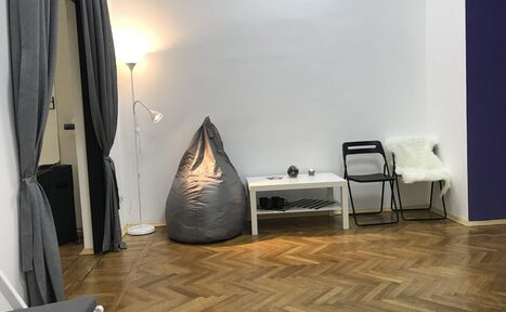 Арендовать Светлый танцевальный зал