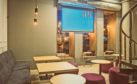 Арендовать Двухуровневый лофт в центре города