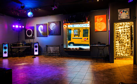 Арендовать Галерея HOT-ART. Трансформируемый арт-лофт