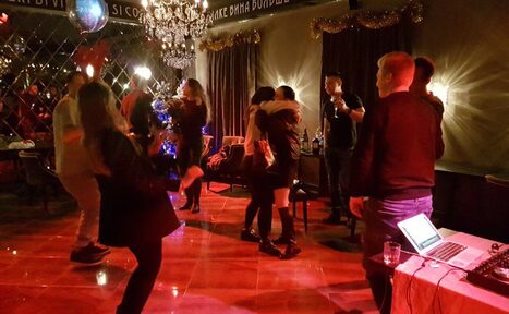 Арендовать Vinity. Лофт-гостиная в центре Петербурга